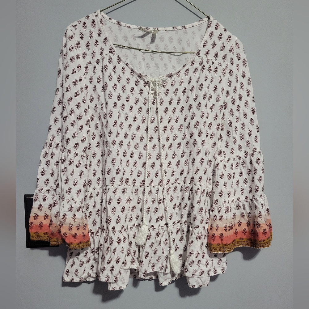 Mudd Ombre Bell Sleeve Top